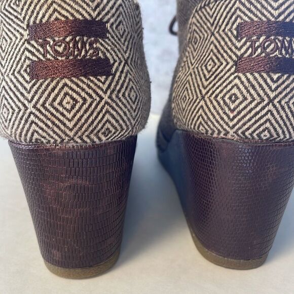 TOMS Desert Wedge Booties in Herringbone brown color lace up shoes women’s 8.5 - Picture 14 of 14